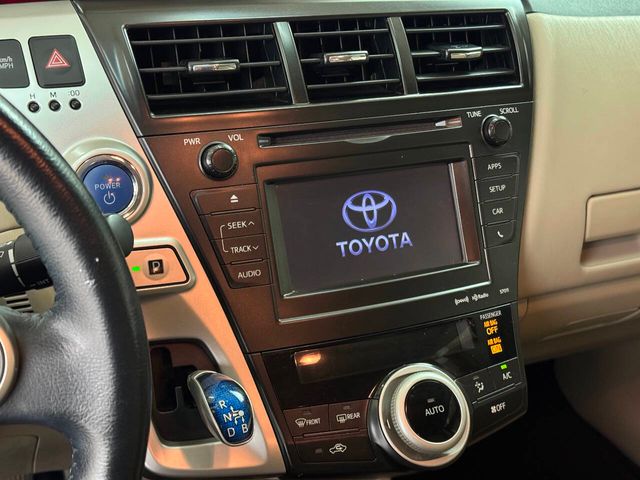 2013 Toyota Prius v Five 4dr Wagon | Houston, TX | Houston Auto Credit 2013 Toyota Prius v Five 4dr Wagon | Houston, TX | Houston Auto Credit