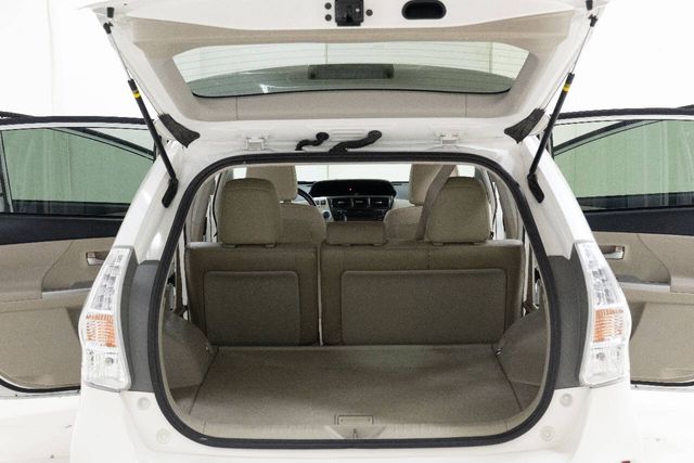 2013 Toyota Prius v Five 4dr Wagon | Houston, TX | Houston Auto Credit 2013 Toyota Prius v Five 4dr Wagon | Houston, TX | Houston Auto Credit