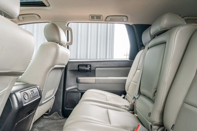 2013 Toyota Sequoia SR5 RWD / REGULAR SERVICE BY TOYOTA | Austin, TX | Rocky Mountain Truck Stop Austin 2013 Toyota Sequoia SR5 RWD / REGULAR SERVICE BY TOYOTA | Austin, TX | Rocky Mountain Truck Stop Austin