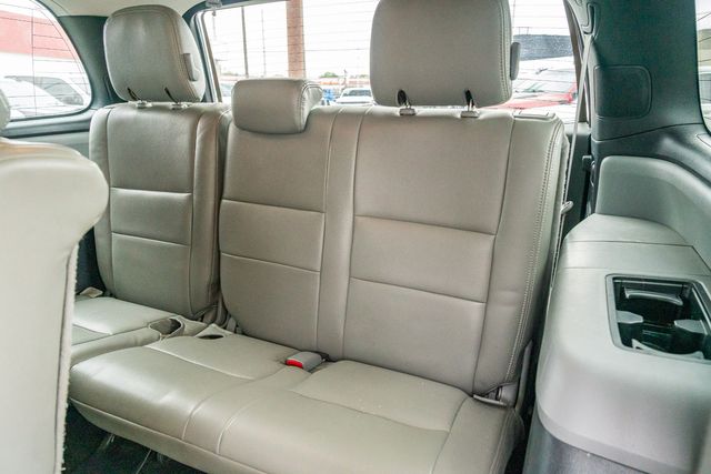 2013 Toyota Sequoia SR5 RWD / REGULAR SERVICE BY TOYOTA | Austin, TX | Rocky Mountain Truck Stop Austin 2013 Toyota Sequoia SR5 RWD / REGULAR SERVICE BY TOYOTA | Austin, TX | Rocky Mountain Truck Stop Austin