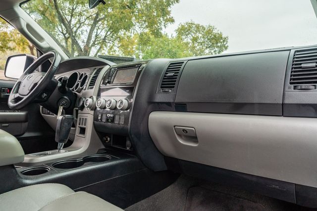 2013 Toyota Sequoia SR5 RWD / REGULAR SERVICE BY TOYOTA | Austin, TX | Rocky Mountain Truck Stop Austin 2013 Toyota Sequoia SR5 RWD / REGULAR SERVICE BY TOYOTA | Austin, TX | Rocky Mountain Truck Stop Austin