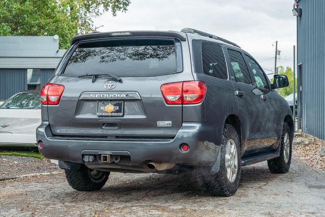 2013 Toyota Sequoia SR5 RWD / REGULAR SERVICE BY TOYOTA | Austin, TX | Rocky Mountain Truck Stop Austin 2013 Toyota Sequoia SR5 RWD / REGULAR SERVICE BY TOYOTA | Austin, TX | Rocky Mountain Truck Stop Austin