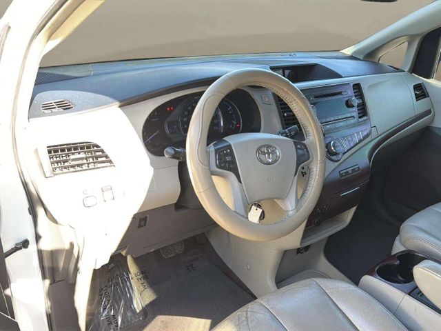 2013 Toyota Sienna XLE 8-Passenger | Alpharetta, GA | Star Motors 2013 Toyota Sienna XLE 8-Passenger | Alpharetta, GA | Star Motors