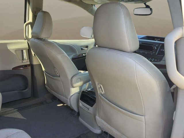 2013 Toyota Sienna XLE 8-Passenger | Alpharetta, GA | Star Motors 2013 Toyota Sienna XLE 8-Passenger | Alpharetta, GA | Star Motors