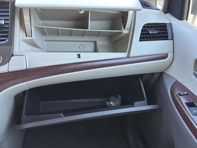 2013 Toyota Sienna XLE 8-Passenger | Alpharetta, GA | Star Motors 2013 Toyota Sienna XLE 8-Passenger | Alpharetta, GA | Star Motors