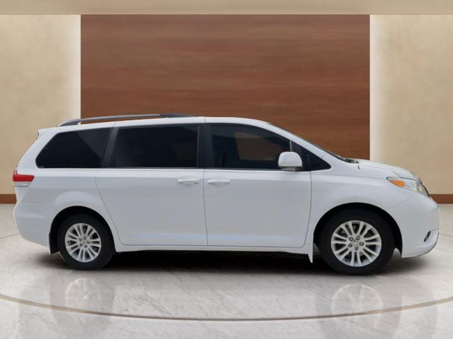 2013 Toyota Sienna XLE 8-Passenger | Alpharetta, GA | Star Motors 2013 Toyota Sienna XLE 8-Passenger | Alpharetta, GA | Star Motors