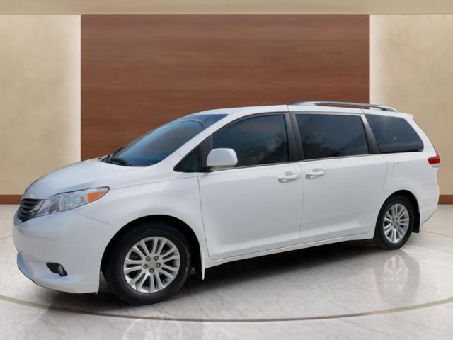 2013 Toyota Sienna XLE 8-Passenger | Alpharetta, GA | Star Motors 2013 Toyota Sienna XLE 8-Passenger | Alpharetta, GA | Star Motors