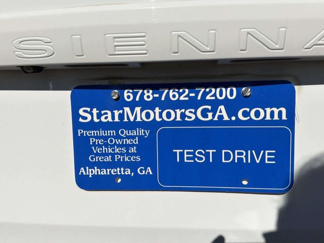 2013 Toyota Sienna XLE 8-Passenger | Alpharetta, GA | Star Motors