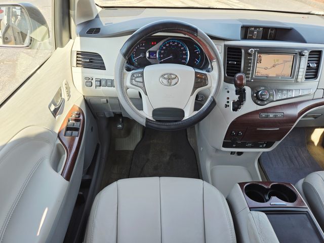 2013 Toyota Sienna Limited 7-Passenger | Ellisville, MO | AutoPort