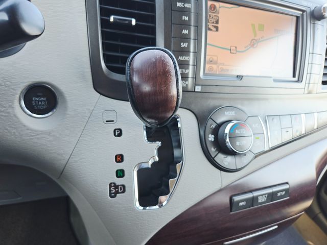 2013 Toyota Sienna Limited 7-Passenger | Ellisville, MO | AutoPort