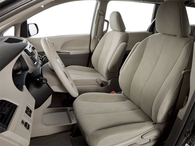 2013 Toyota Sienna SE 3RD ROW