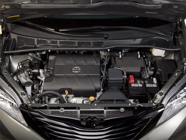 2013 Toyota Sienna SE 3RD ROW