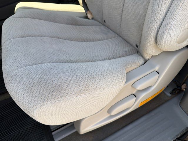 2013 Toyota Sienna LE 8-Passenger Imports and More Inc