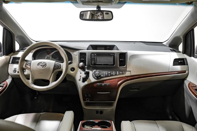 2013 Toyota Sienna XLE 8-Passenger