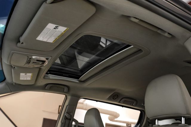 2013 Toyota Sienna XLE 8-Passenger