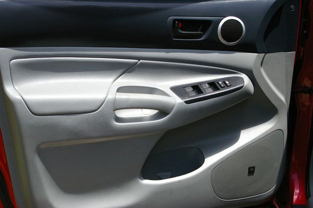 2013 Toyota Tacoma Pickup 4D 5 ft