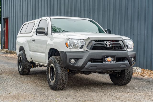2013 Toyota Tacoma Base Regular Cab RWD / 2.7L / 5MT / CLEAN CARFAX | Dallas, TX | Rocky Mountain Truck Stop Dallas