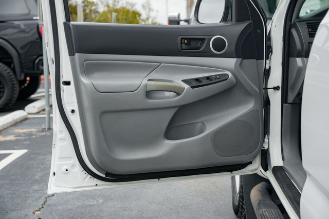 2013 Toyota Tacoma PreRunner V6 SR5 - TOWING PKG / CLEAN CARFAX | Austin, TX | Rocky Mountain Truck Stop Austin 2013 Toyota Tacoma PreRunner V6 SR5 - TOWING PKG / CLEAN CARFAX | Austin, TX | Rocky Mountain Truck Stop Austin