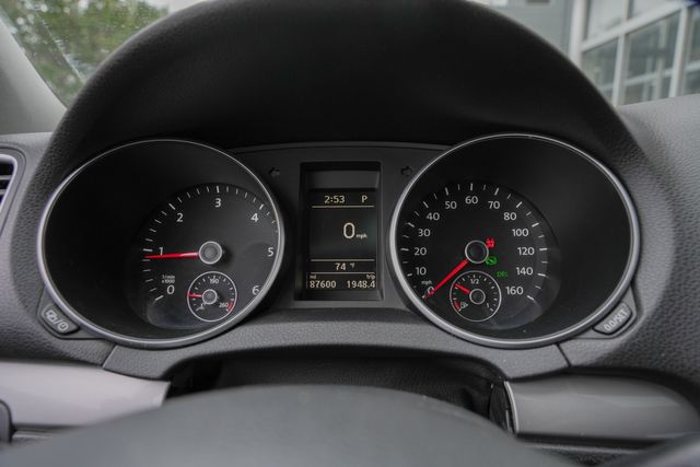 2013 Volkswagen Golf TDI HATCHBACK / CLEAN CARFAX / TURBO-DIESEL | Dallas, TX | Rocky Mountain Truck Stop Dallas