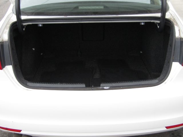 2013 Volkswagen Jetta SE PZEV | American Fork, Utah | Auto's Inc. 2013 Volkswagen Jetta SE PZEV | American Fork, Utah | Auto's Inc.