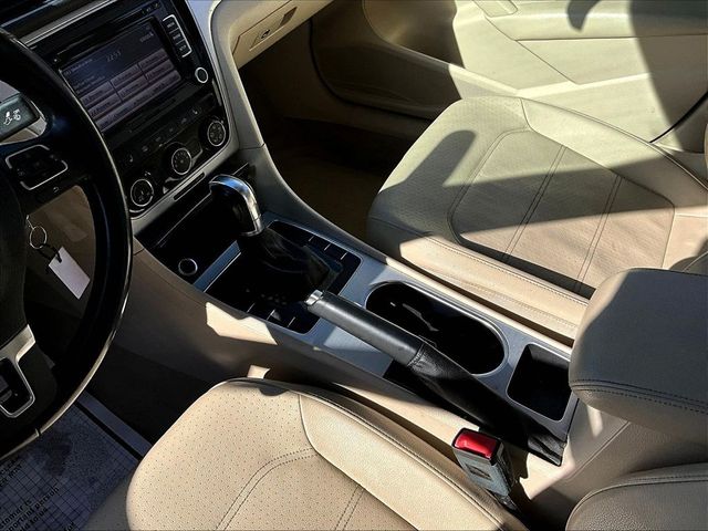 2013 Volkswagen Passat SE PZEV