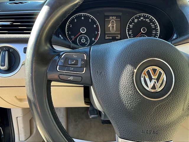 2013 Volkswagen Passat SE PZEV