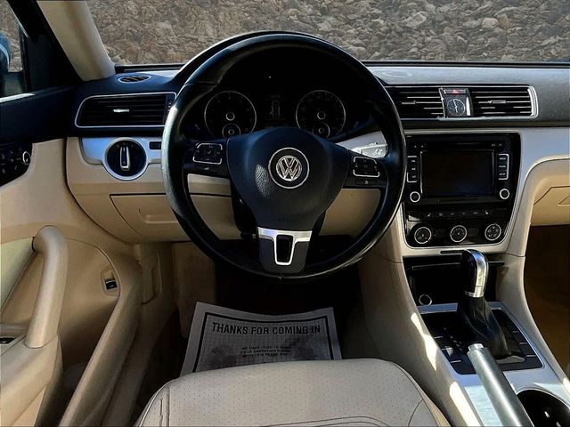 2013 Volkswagen Passat SE PZEV