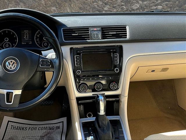 2013 Volkswagen Passat SE PZEV