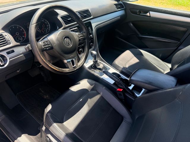 2013 Volkswagen Passat SE PZEV