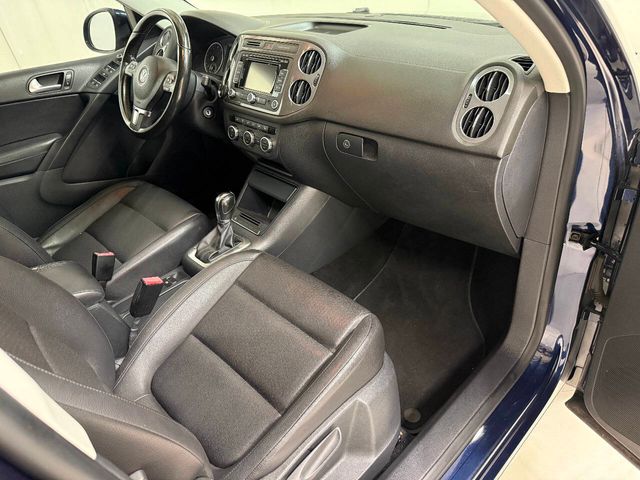 2013 Volkswagen Tiguan SE 4dr SUV w/Sunroof and Navigation (ends 1/13) | Houston, TX | Houston Auto Credit 2013 Volkswagen Tiguan SE 4dr SUV w/Sunroof and Navigation (ends 1/13) | Houston, TX | Houston Auto Credit