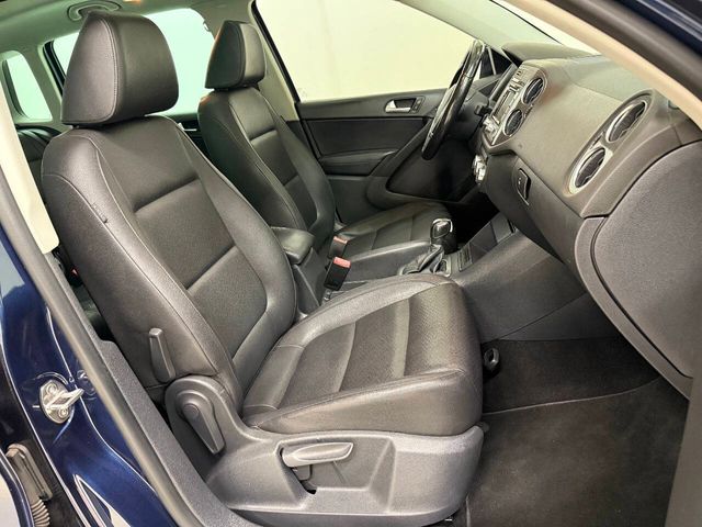 2013 Volkswagen Tiguan SE 4dr SUV w/Sunroof and Navigation (ends 1/13) | Houston, TX | Houston Auto Credit 2013 Volkswagen Tiguan SE 4dr SUV w/Sunroof and Navigation (ends 1/13) | Houston, TX | Houston Auto Credit