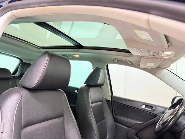 2013 Volkswagen Tiguan SE 4dr SUV w/Sunroof and Navigation (ends 1/13) | Houston, TX | Houston Auto Credit 2013 Volkswagen Tiguan SE 4dr SUV w/Sunroof and Navigation (ends 1/13) | Houston, TX | Houston Auto Credit