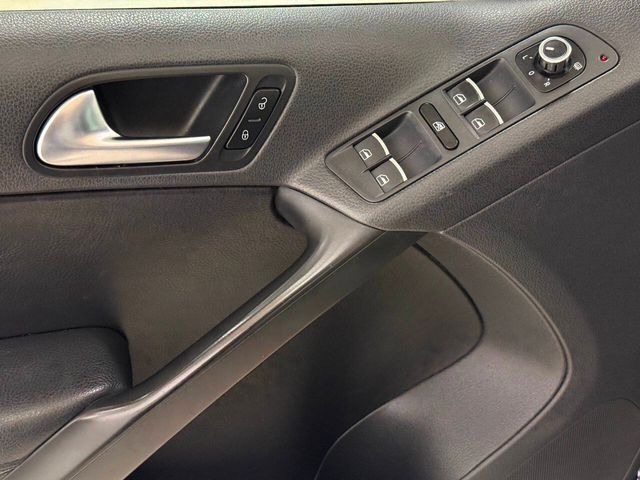 2013 Volkswagen Tiguan SE 4dr SUV w/Sunroof and Navigation (ends 1/13) | Houston, TX | Houston Auto Credit 2013 Volkswagen Tiguan SE 4dr SUV w/Sunroof and Navigation (ends 1/13) | Houston, TX | Houston Auto Credit