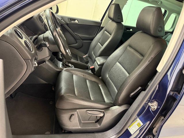 2013 Volkswagen Tiguan SE 4dr SUV w/Sunroof and Navigation (ends 1/13) | Houston, TX | Houston Auto Credit 2013 Volkswagen Tiguan SE 4dr SUV w/Sunroof and Navigation (ends 1/13) | Houston, TX | Houston Auto Credit
