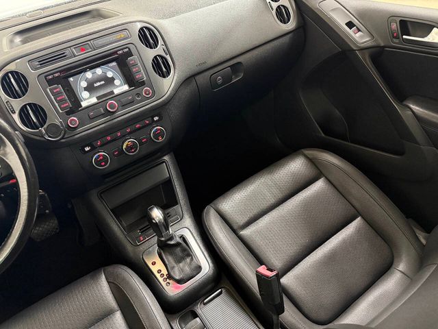 2013 Volkswagen Tiguan SE 4dr SUV w/Sunroof and Navigation (ends 1/13) | Houston, TX | Houston Auto Credit 2013 Volkswagen Tiguan SE 4dr SUV w/Sunroof and Navigation (ends 1/13) | Houston, TX | Houston Auto Credit