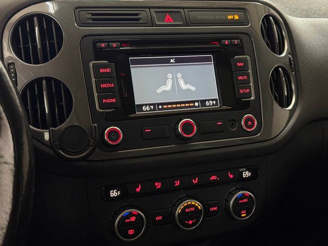 2013 Volkswagen Tiguan SE 4dr SUV w/Sunroof and Navigation (ends 1/13) | Houston, TX | Houston Auto Credit 2013 Volkswagen Tiguan SE 4dr SUV w/Sunroof and Navigation (ends 1/13) | Houston, TX | Houston Auto Credit