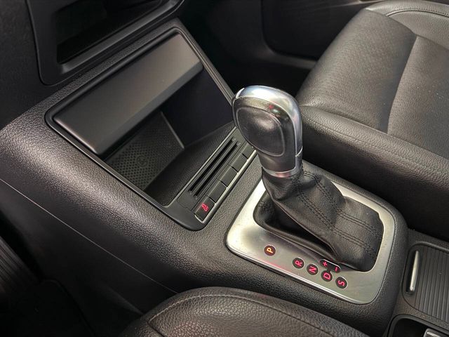 2013 Volkswagen Tiguan SE 4dr SUV w/Sunroof and Navigation (ends 1/13) | Houston, TX | Houston Auto Credit 2013 Volkswagen Tiguan SE 4dr SUV w/Sunroof and Navigation (ends 1/13) | Houston, TX | Houston Auto Credit