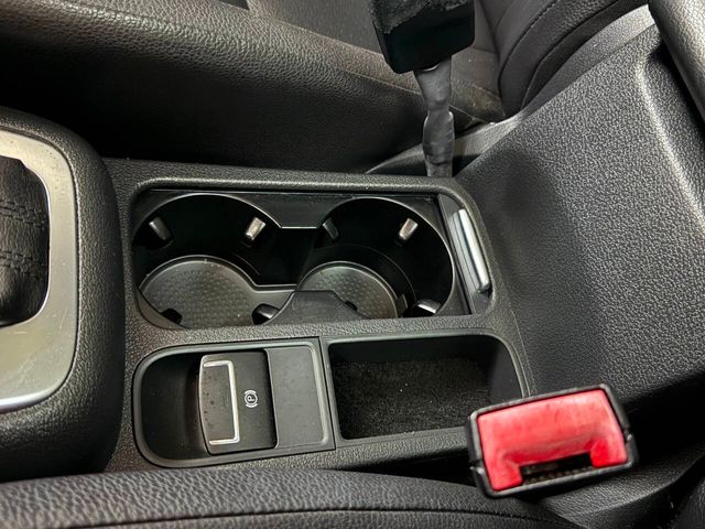 2013 Volkswagen Tiguan SE 4dr SUV w/Sunroof and Navigation (ends 1/13) | Houston, TX | Houston Auto Credit 2013 Volkswagen Tiguan SE 4dr SUV w/Sunroof and Navigation (ends 1/13) | Houston, TX | Houston Auto Credit