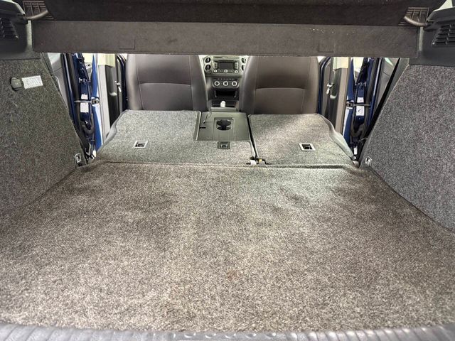 2013 Volkswagen Tiguan SE 4dr SUV w/Sunroof and Navigation (ends 1/13) | Houston, TX | Houston Auto Credit 2013 Volkswagen Tiguan SE 4dr SUV w/Sunroof and Navigation (ends 1/13) | Houston, TX | Houston Auto Credit