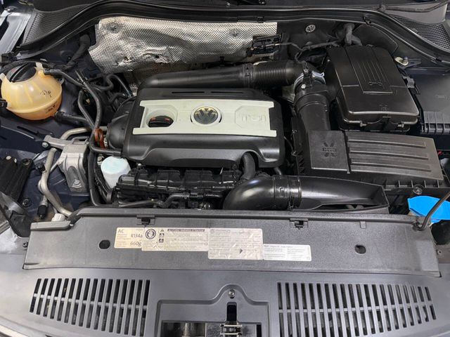 2013 Volkswagen Tiguan SE 4dr SUV w/Sunroof and Navigation (ends 1/13) | Houston, TX | Houston Auto Credit 2013 Volkswagen Tiguan SE 4dr SUV w/Sunroof and Navigation (ends 1/13) | Houston, TX | Houston Auto Credit