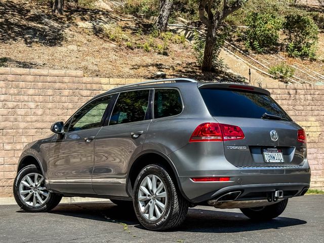 2013 Volkswagen Touareg TDI Sport | Agoura Hills, CA | SoCal Auto Group 2013 Volkswagen Touareg TDI Sport | Agoura Hills, CA | SoCal Auto Group