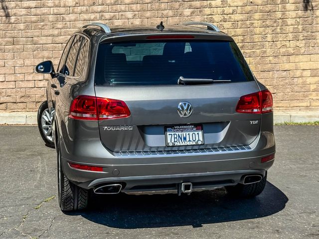 2013 Volkswagen Touareg TDI Sport | Agoura Hills, CA | SoCal Auto Group 2013 Volkswagen Touareg TDI Sport | Agoura Hills, CA | SoCal Auto Group