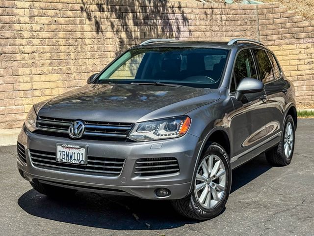 2013 Volkswagen Touareg TDI Sport | Agoura Hills, CA | SoCal Auto Group 2013 Volkswagen Touareg TDI Sport | Agoura Hills, CA | SoCal Auto Group