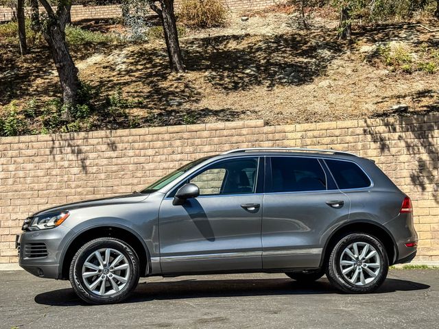 2013 Volkswagen Touareg TDI Sport | Agoura Hills, CA | SoCal Auto Group 2013 Volkswagen Touareg TDI Sport | Agoura Hills, CA | SoCal Auto Group