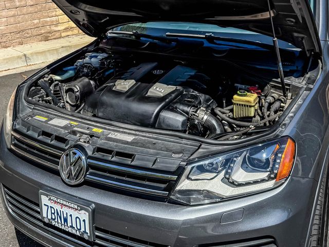 2013 Volkswagen Touareg TDI Sport | Agoura Hills, CA | SoCal Auto Group 2013 Volkswagen Touareg TDI Sport | Agoura Hills, CA | SoCal Auto Group
