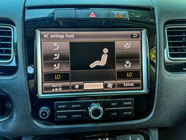 2013 Volkswagen Touareg TDI Sport | Agoura Hills, CA | SoCal Auto Group 2013 Volkswagen Touareg TDI Sport | Agoura Hills, CA | SoCal Auto Group