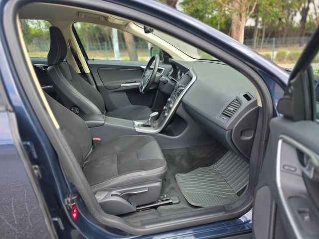 2013 Volvo XC60 3.2 | Reseda, CA | Angeles Auto Alliance