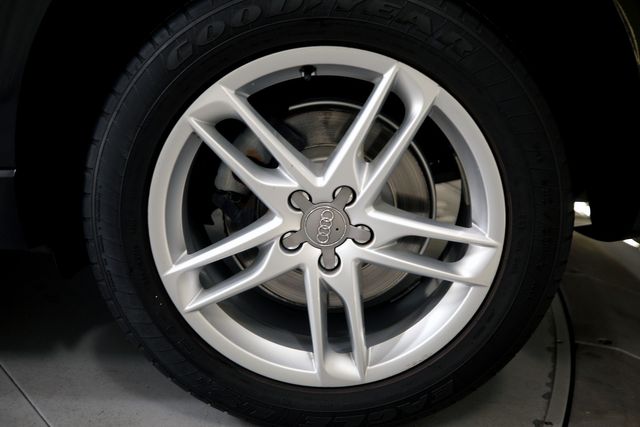 2014 Audi Q5 3.0 quattro TDI Premium Plus | Burbank, California | MDK International 2014 Audi Q5 3.0 quattro TDI Premium Plus | Burbank, California | MDK International