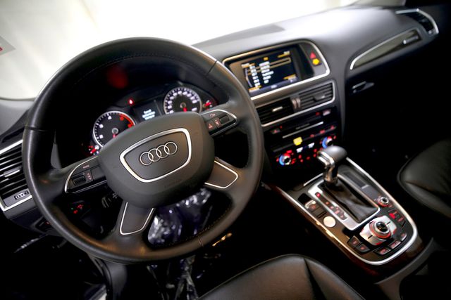 2014 Audi Q5 3.0 quattro TDI Premium Plus | Burbank, California | MDK International 2014 Audi Q5 3.0 quattro TDI Premium Plus | Burbank, California | MDK International
