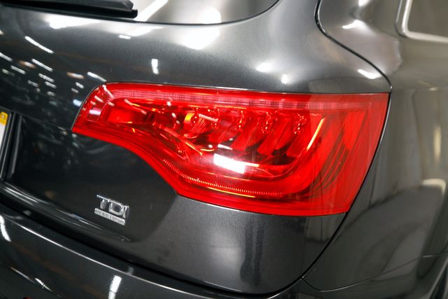 2014 Audi Q7 3.0 quattro TDI Premium | Burbank, California | MDK International 2014 Audi Q7 3.0 quattro TDI Premium | Burbank, California | MDK International